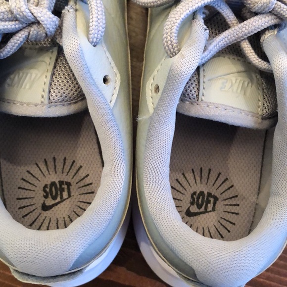 Nike Youth size 4 Gray - Picture 8 of 9